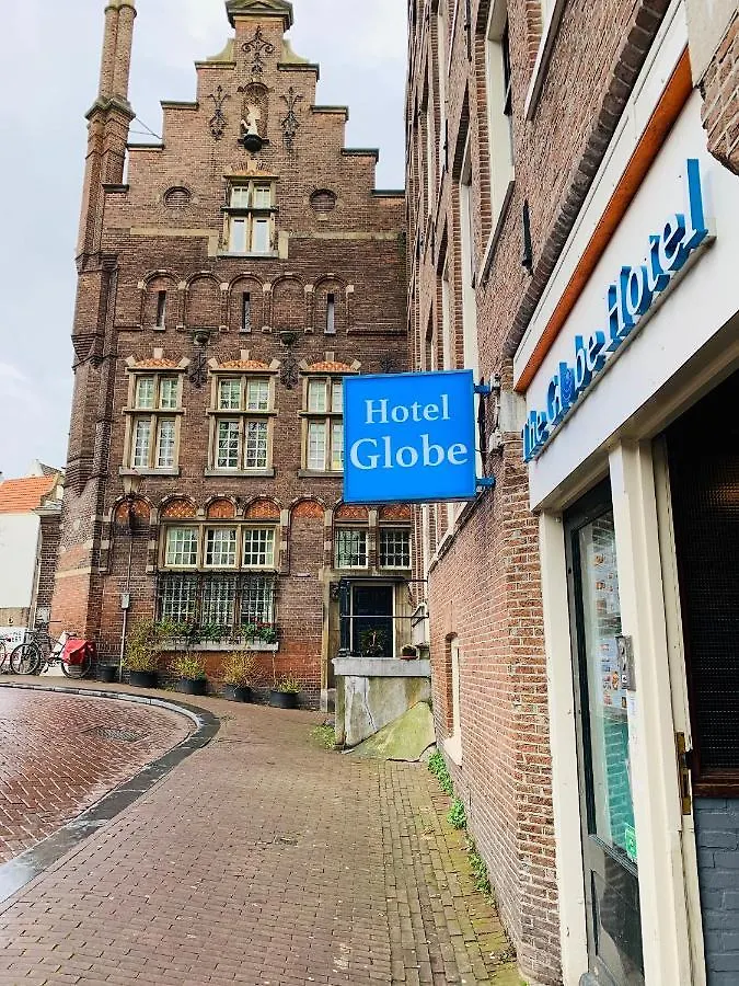 Hostel The Globe contacts